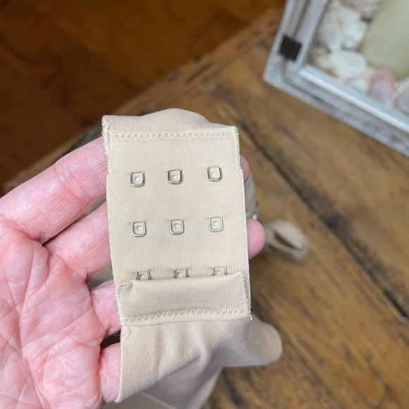 Aeries Real Sunnie Demi Push- Up Tan Bra size 36DD - Picture 4 of 4